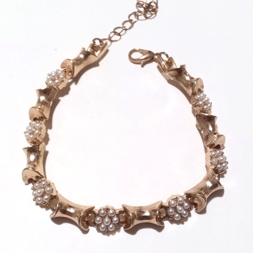 Vintage Gold Tone Faux Pearl Cluster Link Bracelet 7" Adjustable - Picture 4 of 10